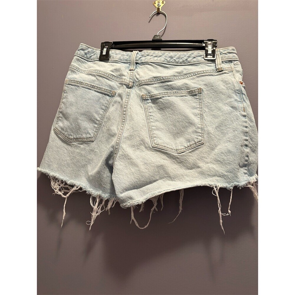 Universal Thread Denim Cut-Off Shorts Womens Size 12 Light Wash Distressed - Picture 6 of 11